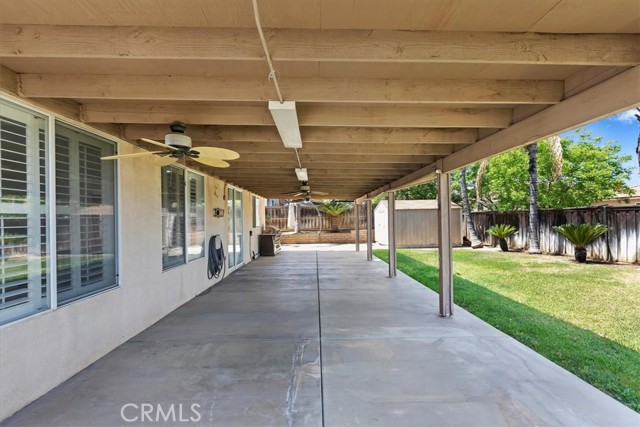 8433 Lindenhurst Street, Riverside CA: https://media.crmls.org/medias/2eb0b05d-a794-4490-b307-344aaa5a3b37.jpg