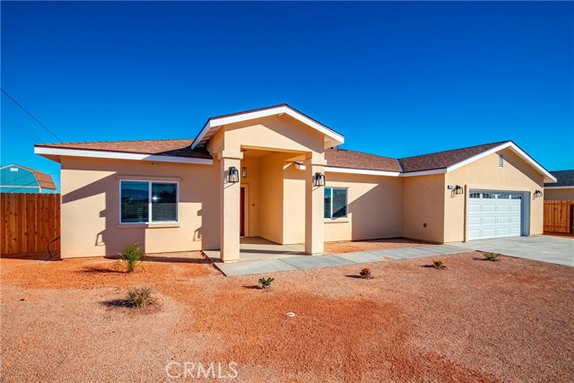 Detail Gallery Image 2 of 25 For 20324 81st St, California City,  CA 93505 - 4 Beds | 2 Baths