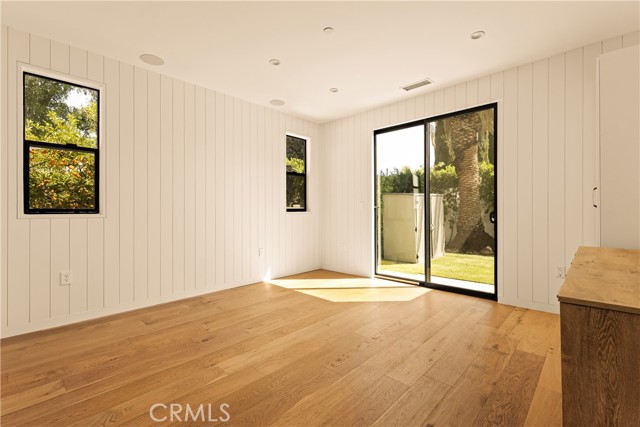 Detail Gallery Image 17 of 26 For 17606 Bromley St, Encino,  CA 91316 - 4 Beds | 3/1 Baths