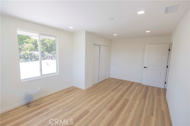 Detail Gallery Image 32 of 48 For 2122 W 10th St, Santa Ana,  CA 92703 - – Beds | – Baths