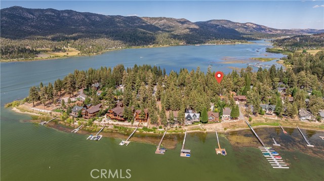 Detail Gallery Image 3 of 34 For 151 N Finch Dr, Big Bear Lake,  CA 92315 - 4 Beds | 2 Baths