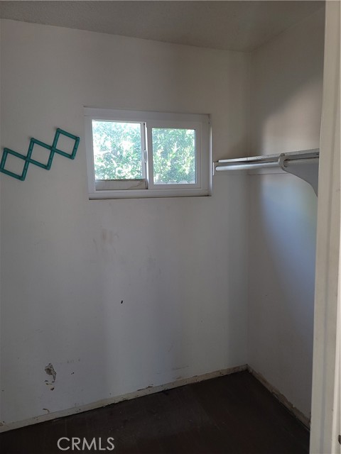 8600 Mason Avenue, Winnetka CA: https://media.crmls.org/medias/2eb1f3d0-e407-48f9-8d74-42b5e3cf6760.jpg