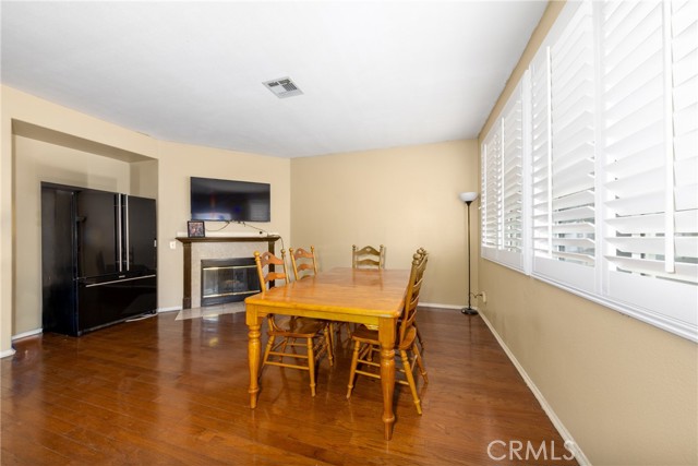 Detail Gallery Image 14 of 34 For 2627 S Carl Pl, San Bernardino,  CA 92408 - 4 Beds | 2/1 Baths