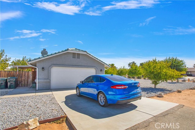 Detail Gallery Image 5 of 50 For 19848 Haida Rd, Apple Valley,  CA 92307 - 4 Beds | 3 Baths