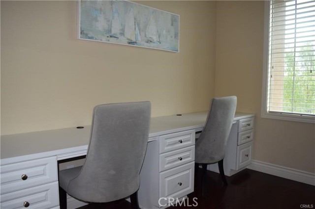 Detail Gallery Image 10 of 20 For 183 Desert Bloom, Irvine,  CA 92618 - 4 Beds | 3 Baths