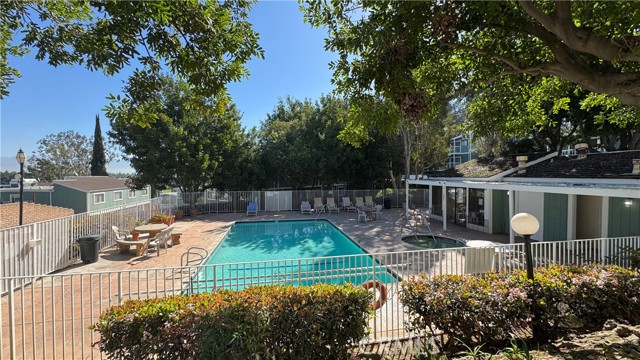 Detail Gallery Image 22 of 24 For 1056 Walnut Grove Ave #G,  Rosemead,  CA 91770 - 3 Beds | 3 Baths