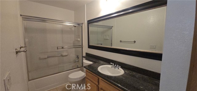 Detail Gallery Image 9 of 20 For 2525 San Gabriel Way #107,  Corona,  CA 92882 - 1 Beds | 1 Baths