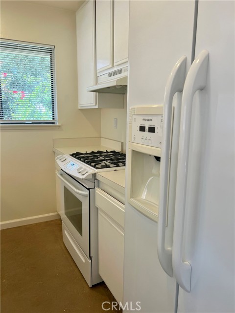 Detail Gallery Image 3 of 14 For 28723 Conejo View Dr, Agoura Hills,  CA 91301 - 3 Beds | 2 Baths