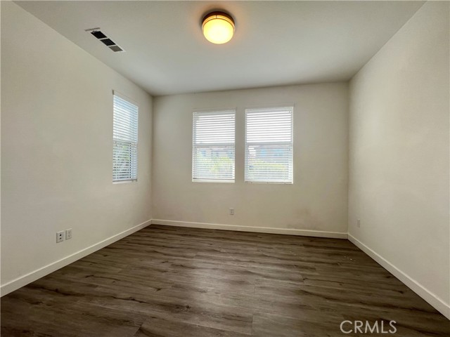 Detail Gallery Image 6 of 17 For 4917 S Avocado Trl, Ontario,  CA 91762 - 5 Beds | 4 Baths