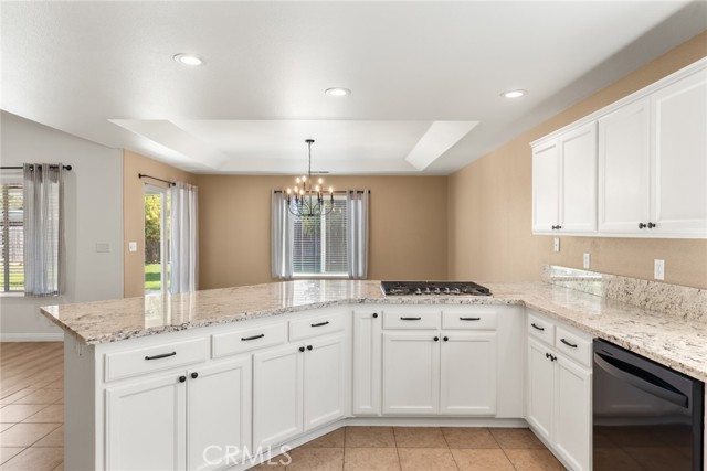 Detail Gallery Image 11 of 34 For 596 Desiree, Chico,  CA 95973 - 5 Beds | 3 Baths