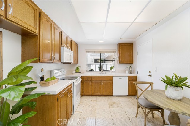 Detail Gallery Image 19 of 29 For 24642 Sunrise Ct, Dana Point,  CA 92629 - 2 Beds | 2 Baths