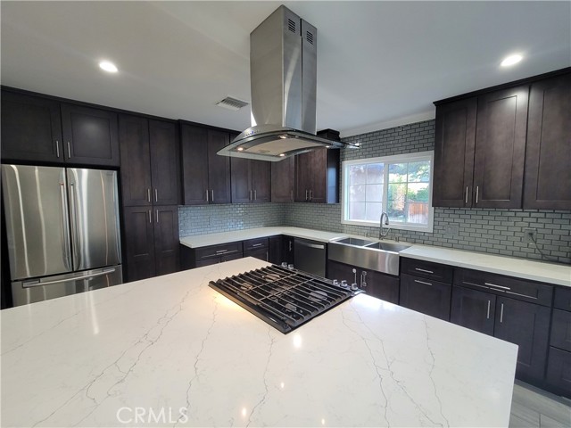 Detail Gallery Image 7 of 40 For 5939 Vanalden Ave, Tarzana,  CA 91356 - 3 Beds | 2 Baths