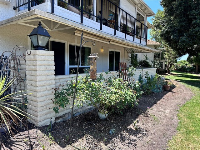 3274 San Amadeo, Laguna Woods CA: https://media.crmls.org/medias/2eb7c104-1d3c-4424-8491-997765dda348.jpg