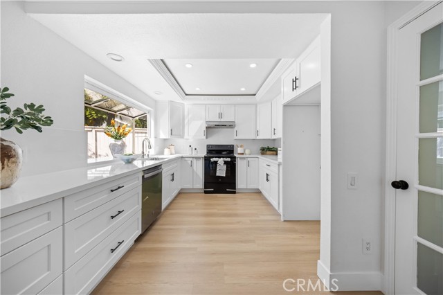 Detail Gallery Image 25 of 73 For 12 Oakdale, Irvine,  CA 92604 - 5 Beds | 3 Baths