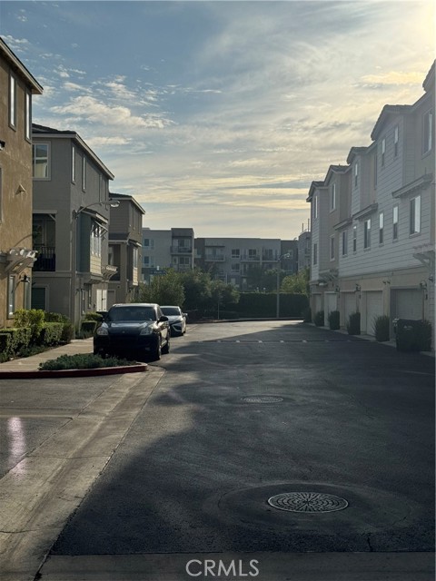 2709 Daybreak Lane, Pomona CA: https://media.crmls.org/medias/2eb8f5ab-260d-4a46-8d33-7b2cd897c3d1.jpg