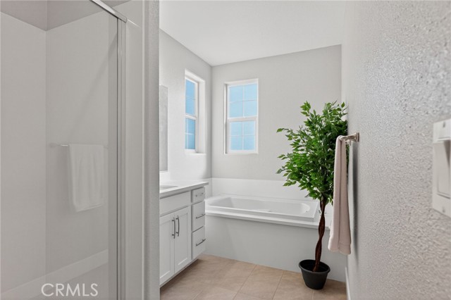 Detail Gallery Image 32 of 67 For 1303 Antonella, Hayward,  CA 94541 - 3 Beds | 3/1 Baths