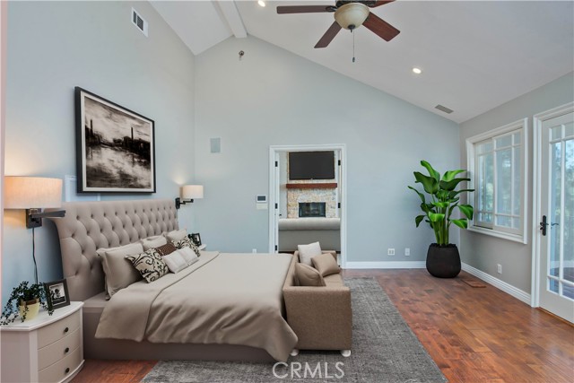 Detail Gallery Image 19 of 54 For 22757 Plummer St, Chatsworth,  CA 91311 - 3 Beds | 3 Baths