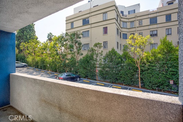 Detail Gallery Image 30 of 32 For 1940 N Highland Ave #10,  Los Angeles,  CA 90068 - 2 Beds | 2 Baths