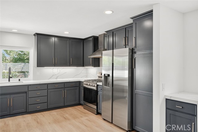 Detail Gallery Image 7 of 38 For 2257 Glastonbury, Westlake Village,  CA 91361 - 4 Beds | 2 Baths