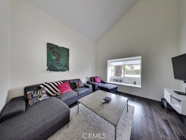 2114 Farrell Avenue, Redondo Beach, California 90278, 4 Bedrooms Bedrooms, ,1 BathroomBathrooms,Residential,Sold,Farrell,SB17057988