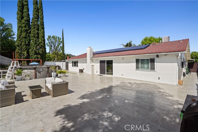 Detail Gallery Image 33 of 39 For 12835 Titian Ave, Granada Hills,  CA 91344 - 3 Beds | 2 Baths