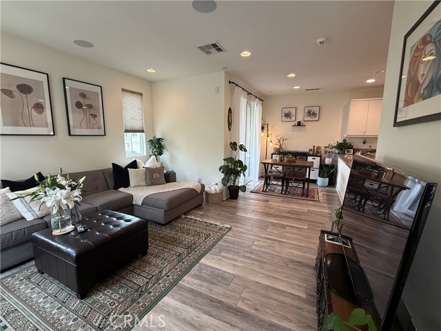 2709 Daybreak Lane, Pomona CA: https://media.crmls.org/medias/2ebcfe40-d76d-435e-a5e6-33ba5cc2715e.jpg