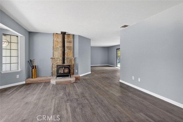 Detail Gallery Image 8 of 34 For 40790 Highway 49, Oakhurst,  CA 93644 - 3 Beds | 2 Baths