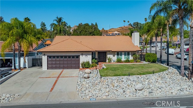 Detail Gallery Image 5 of 74 For 23200 Canyon Lake Dr, Canyon Lake,  CA 92587 - 4 Beds | 2 Baths