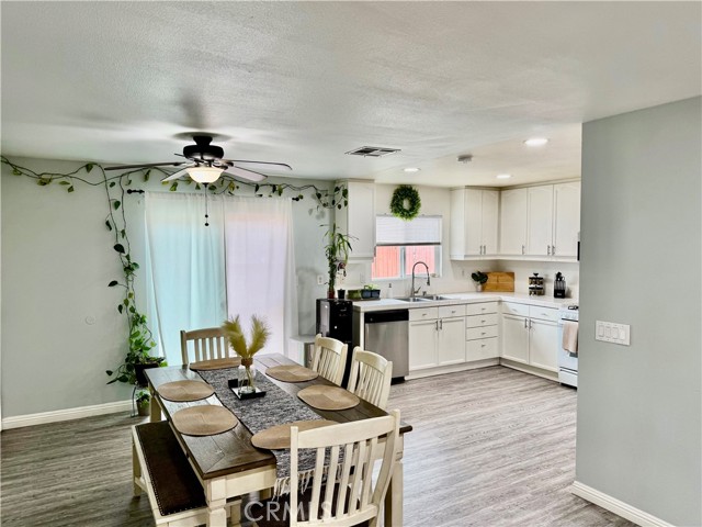 Detail Gallery Image 9 of 31 For 226 E King St, San Bernardino,  CA 92408 - 3 Beds | 2 Baths
