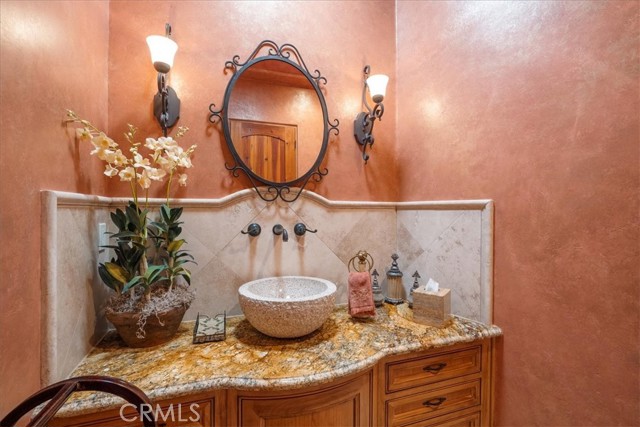 1917 Santa Margarita Drive, Fallbrook CA: https://media.crmls.org/medias/2ebf149a-ad63-47d2-9863-d4df0fd46aed.jpg