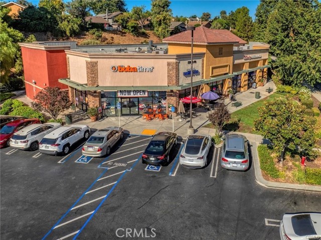 28325 Seco Canyon Road, Saugus CA: https://media.crmls.org/medias/2ebf805e-2e4e-4535-bfd4-00a7571c0c16.jpg