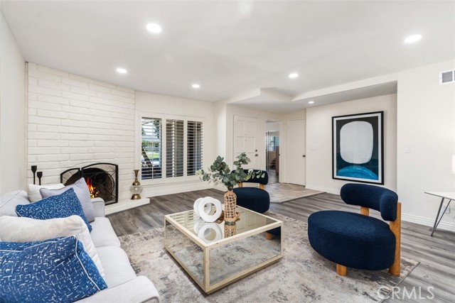 3125 Yukon Avenue, Costa Mesa CA: https://media.crmls.org/medias/2ec005c0-f00c-4eb8-9f92-a30cdd01538e.jpg