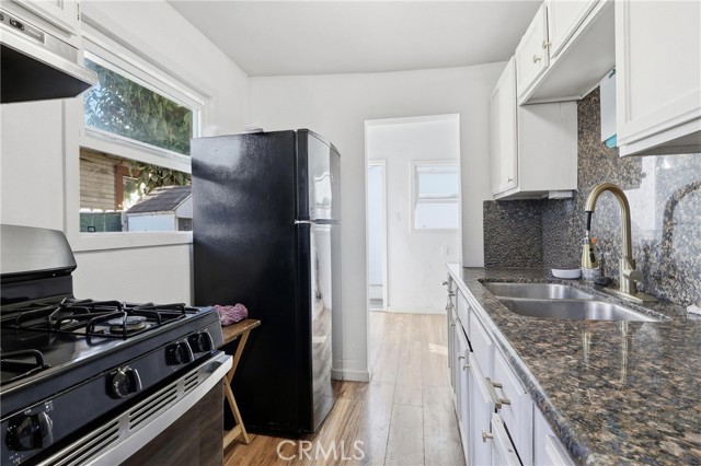 Detail Gallery Image 16 of 54 For 6530 Denver, Los Angeles,  CA 90044 - – Beds | – Baths