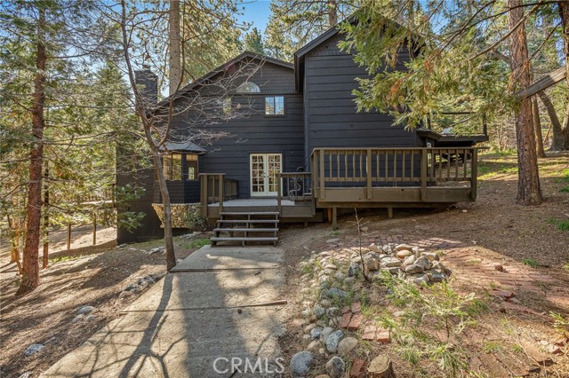 Detail Gallery Image 14 of 52 For 504 Millburn, Lake Arrowhead,  CA 92352 - 4 Beds | 3/1 Baths