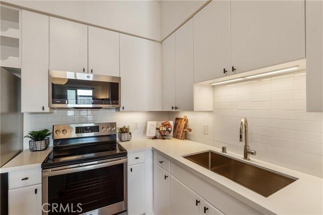 Detail Gallery Image 6 of 37 For 488 E Ocean Bld #1209,  Long Beach,  CA 90802 - 1 Beds | 1 Baths