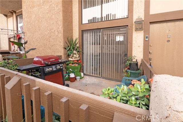 Detail Gallery Image 4 of 47 For 1925 E Huntington Dr #E,  Duarte,  CA 91010 - 3 Beds | 2/1 Baths