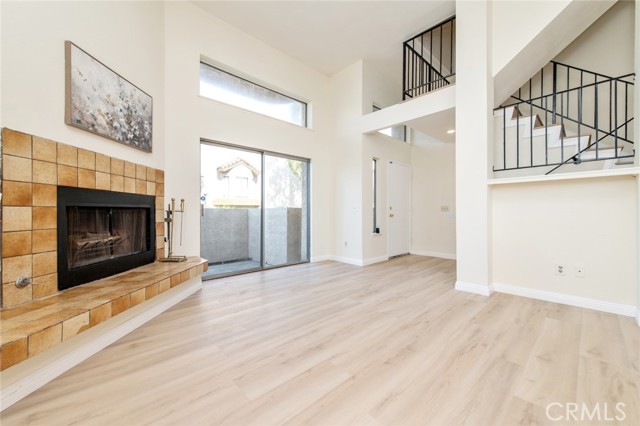 2038 S Bon View Avenue, Ontario CA: https://media.crmls.org/medias/2ec281e3-51a7-4095-9293-8e0ed352e00e.jpg