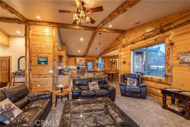 Detail Gallery Image 4 of 44 For 43451 Sheephorn Rd, Big Bear Lake,  CA 92315 - 6 Beds | 4/1 Baths