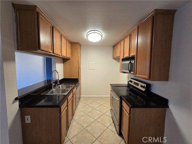1345 Cabrillo Park DR Unit: E01