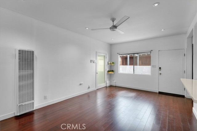744 Flower Avenue photo 18