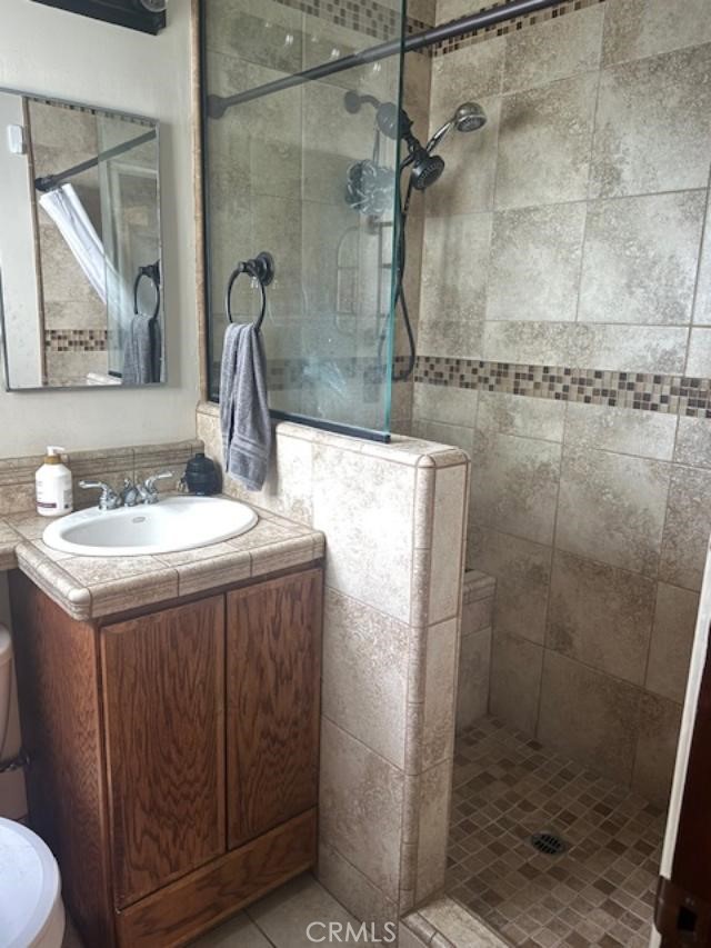 Detail Gallery Image 4 of 11 For 12608 Coldbrook Ave, Downey,  CA 90242 - 3 Beds | 2 Baths