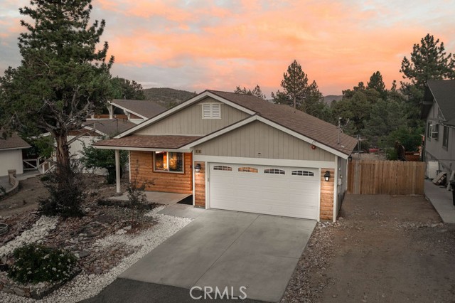 Detail Gallery Image 3 of 38 For 330 Sites Way, Big Bear City,  CA 92314 - 3 Beds | 2 Baths