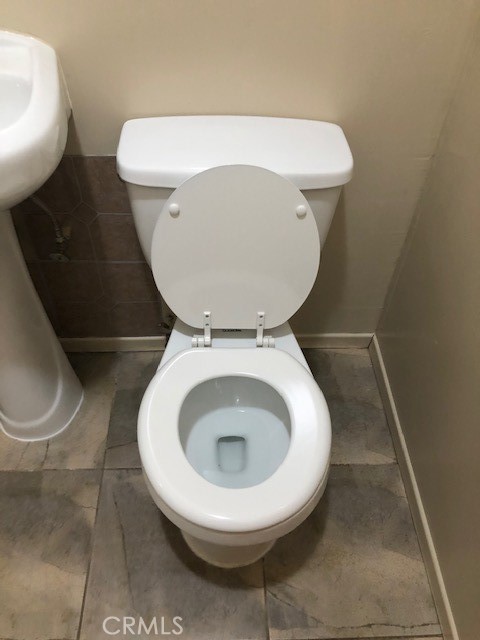 https://media.crmls.org/medias/2ec527d1-d38d-4517-a319-e590ecdb69e0.jpg?preset=X-Large