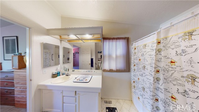 Detail Gallery Image 19 of 38 For 132 Granada, Tustin,  CA 92780 - 3 Beds | 2 Baths