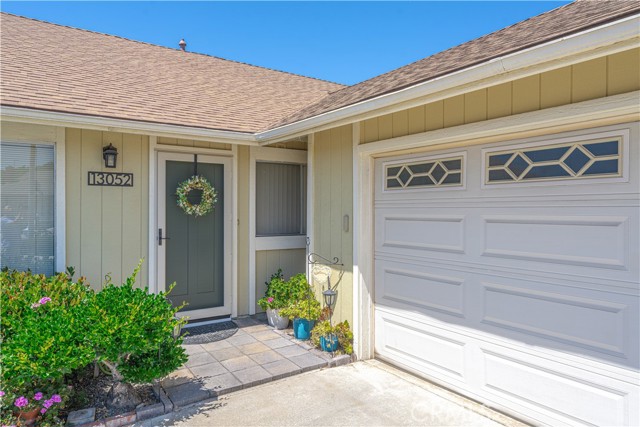 Detail Gallery Image 3 of 42 For 13052 Laramore Ln, Garden Grove,  CA 92843 - 4 Beds | 2 Baths