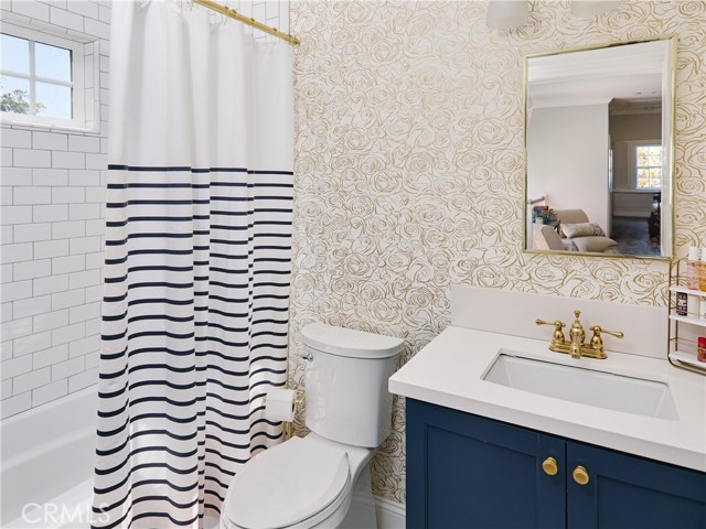 Detail Gallery Image 24 of 43 For 6443 W 81st St, Los Angeles,  CA 90045 - 4 Beds | 4 Baths