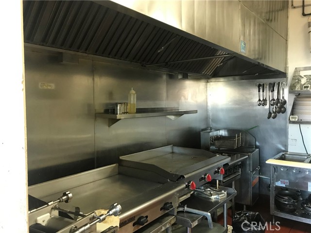 14309 S Atlantic Avenue, Compton CA: https://media.crmls.org/medias/2ec86d29-b64c-4650-a734-e731b65c982c.jpg