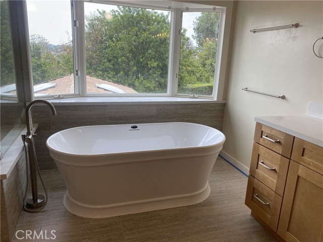 Detail Gallery Image 22 of 29 For 4134 Towhee Dr, Calabasas,  CA 91302 - 5 Beds | 3 Baths
