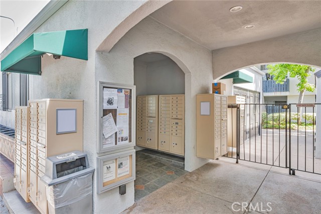 Detail Gallery Image 31 of 34 For 18645 Hatteras St #203,  Tarzana,  CA 91356 - 1 Beds | 1 Baths