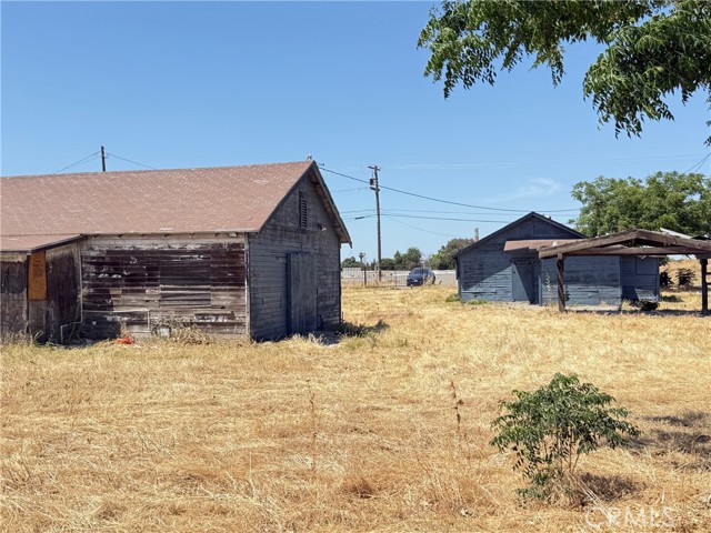 1250 E Childs Avenue, Merced CA: https://media.crmls.org/medias/2eca6cce-bacc-457c-b53e-b127e53e4b90.jpg